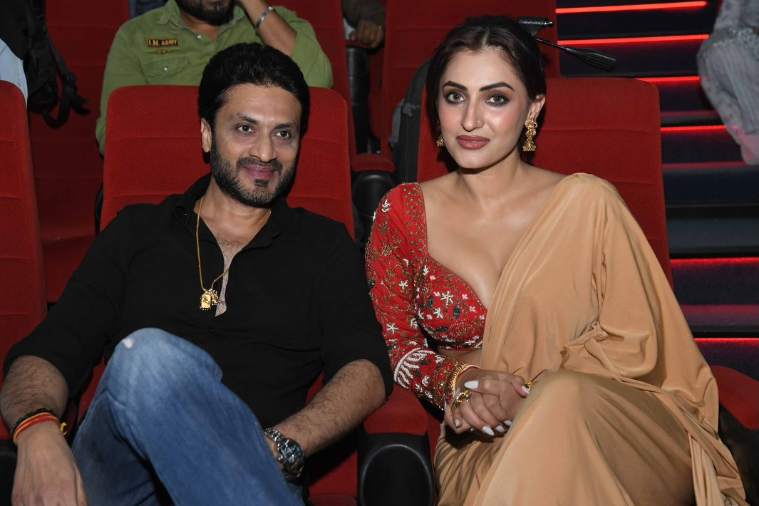 Aditya and Srinagar Kitty in Terror movie poster with release date April 10.