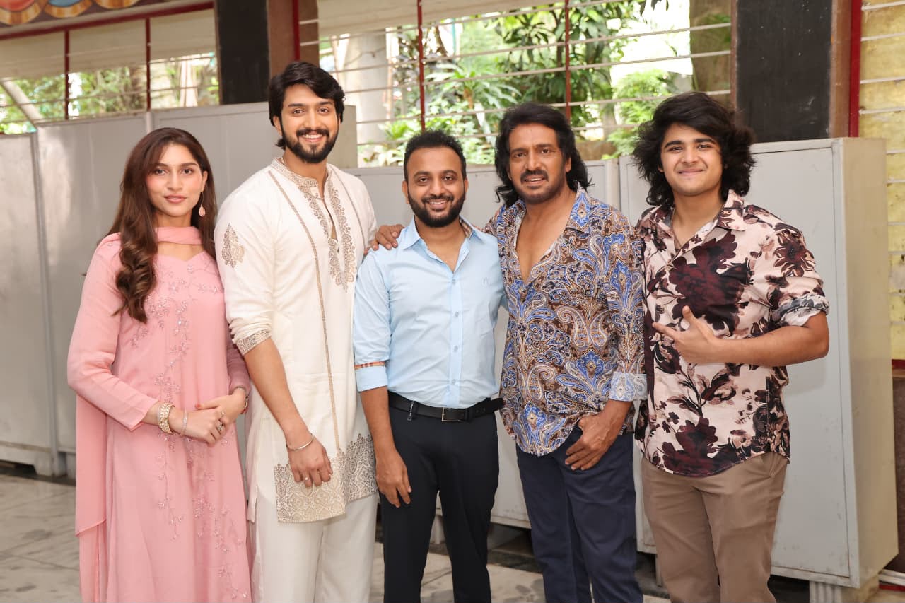 Real Star Upendra and Aaradhana Ram in the movie Next Level